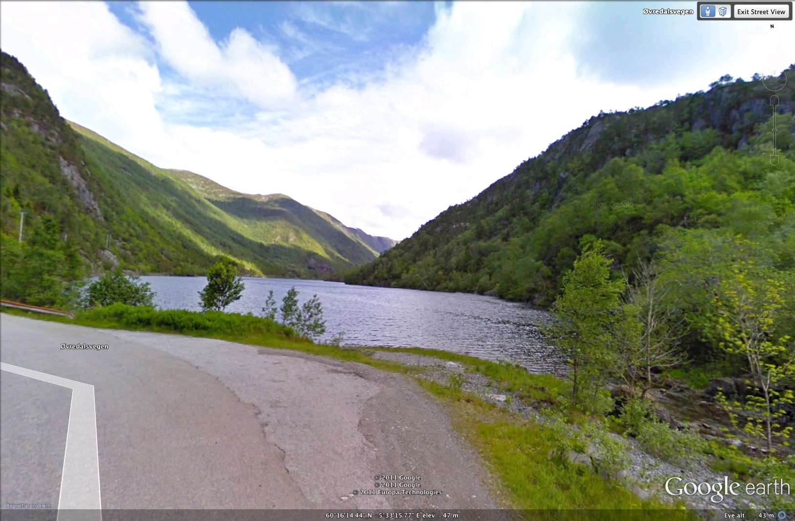  Lake at L≠nningdal 