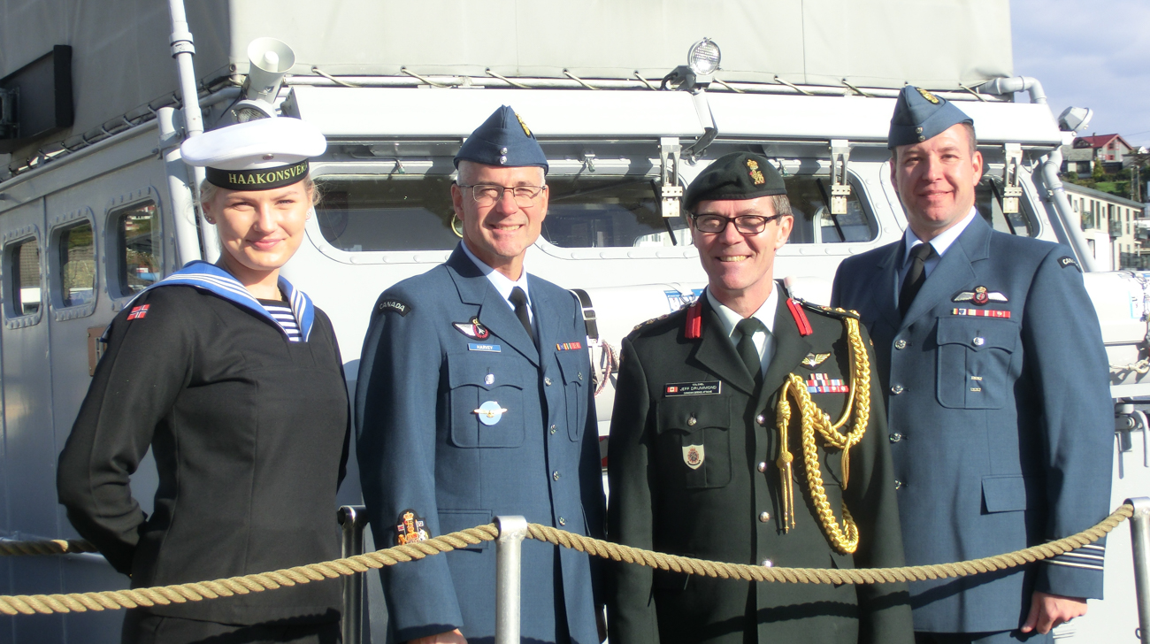  Serge, Jeff and Patrick on deck 